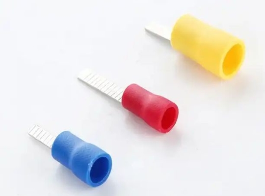 डीबीवी सम्मिलित प्रकार प्लेटिंग टिन अछूता ब्लेड Crimped Lug केबल Crimp कनेक्टर्स